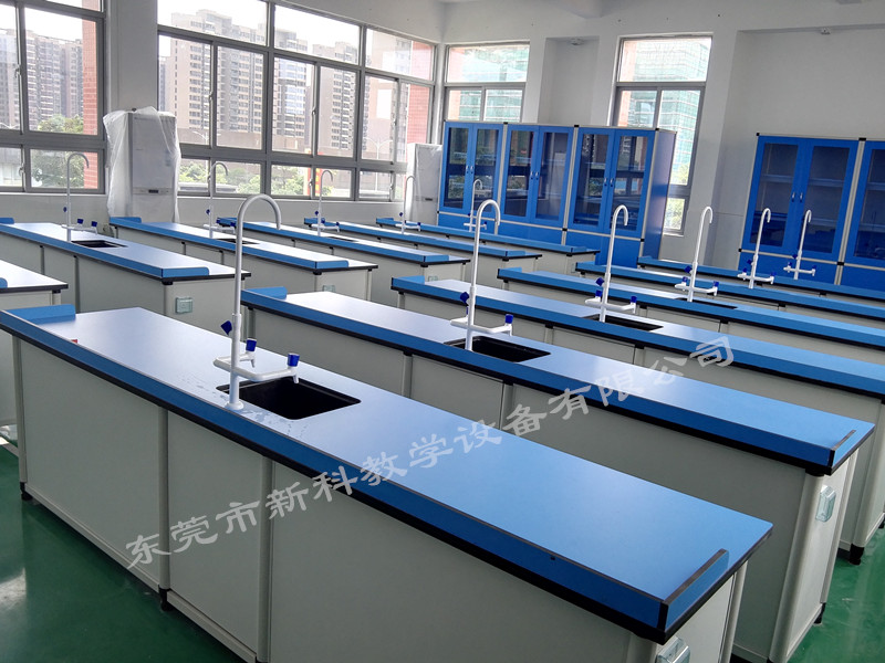 <a href='http://www.bcmwl.com/chanpin/53-1.html' target='1' style='font-size:18px; font-weight:bold; color:#000000;'>科學實驗室</a>廠家