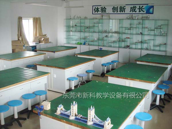 <a href='http://www.bcmwl.com/chanpinyiji/37-1.html' target='1' style='font-size:18px; font-weight:bold; color:#ff0000;'>通用技術(shù)實(shí)驗(yàn)室設(shè)備</a>